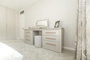 fitted wardrobes with integrated pull handle